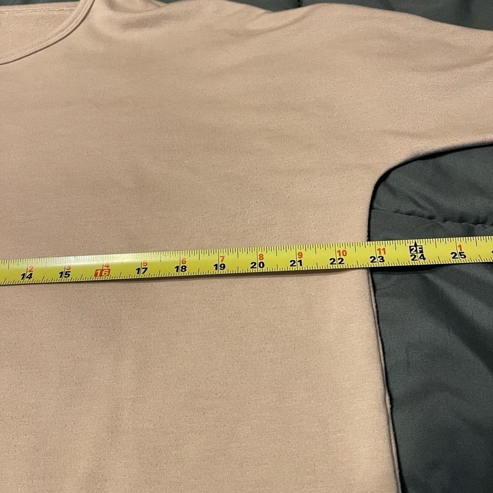 Spanx Top Perfect Length XS Beige Dolman Sleeve Raw Seams Comfy Knit - Picture 5 of 9